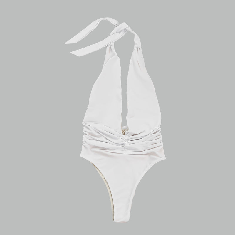 whitesuit3-1_websize.jpg